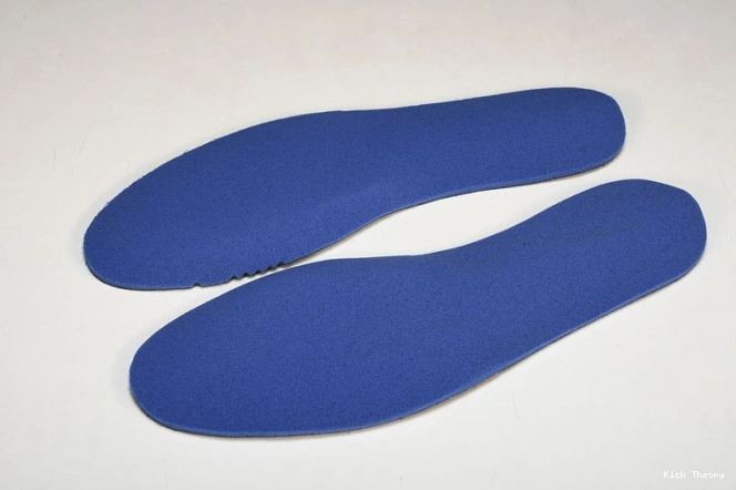 Kicktheory CT8527-018 Black Jordan Retro Game Royal 4 0810